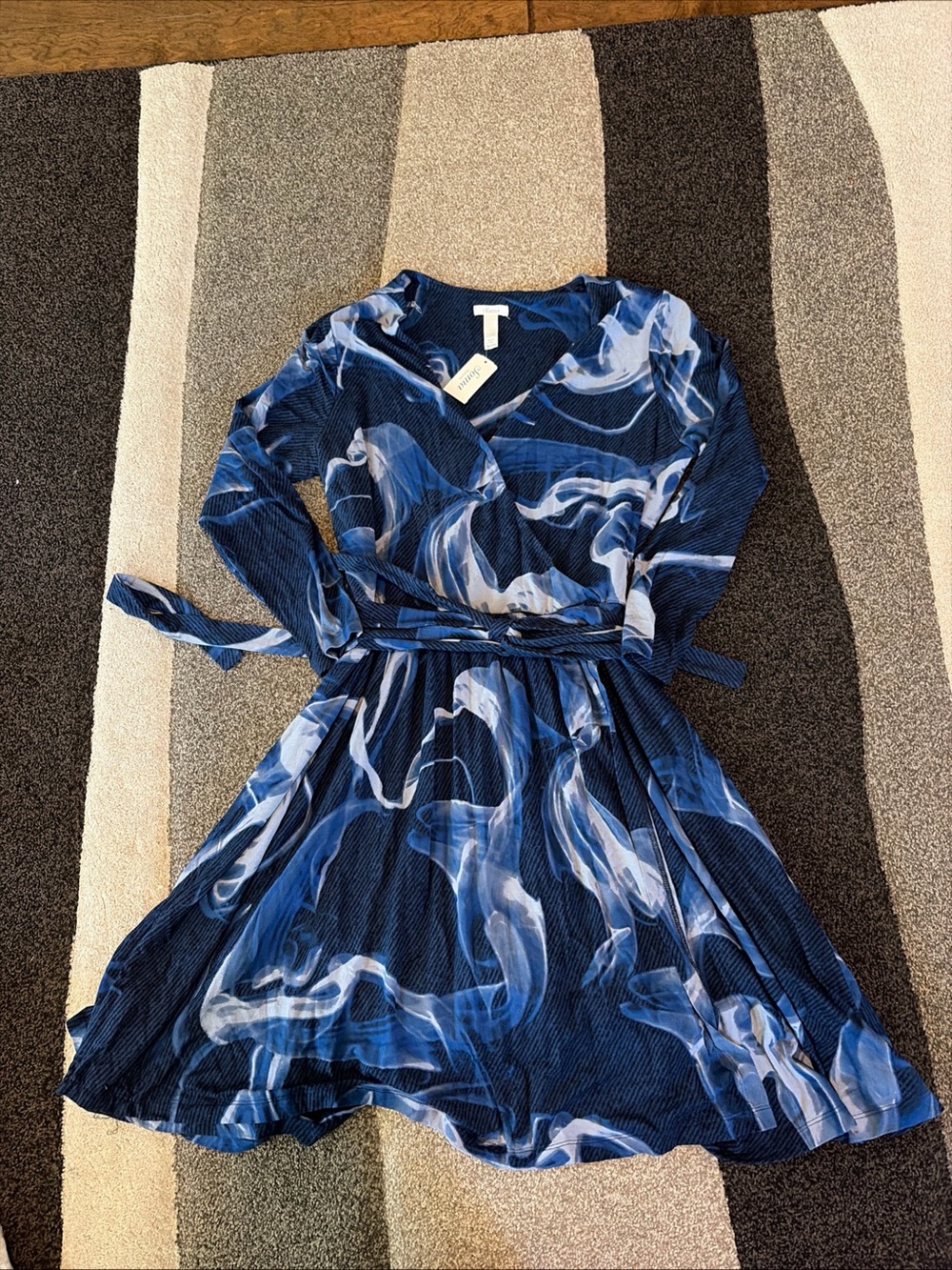 Soma Bracelet Faux Wrap V-Neck Belted Knit Dress Sz M NWT Blue- Vapor navy